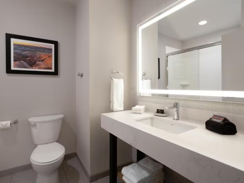 M1016 Vanity Tops Winslow Hotel Winslow AZ